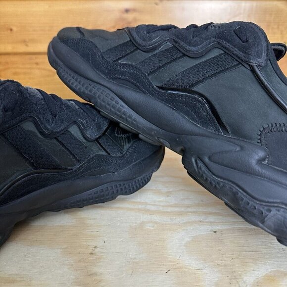 Adidas Originals Ozweego Black Womens Size 10 - Picture 4 of 6
